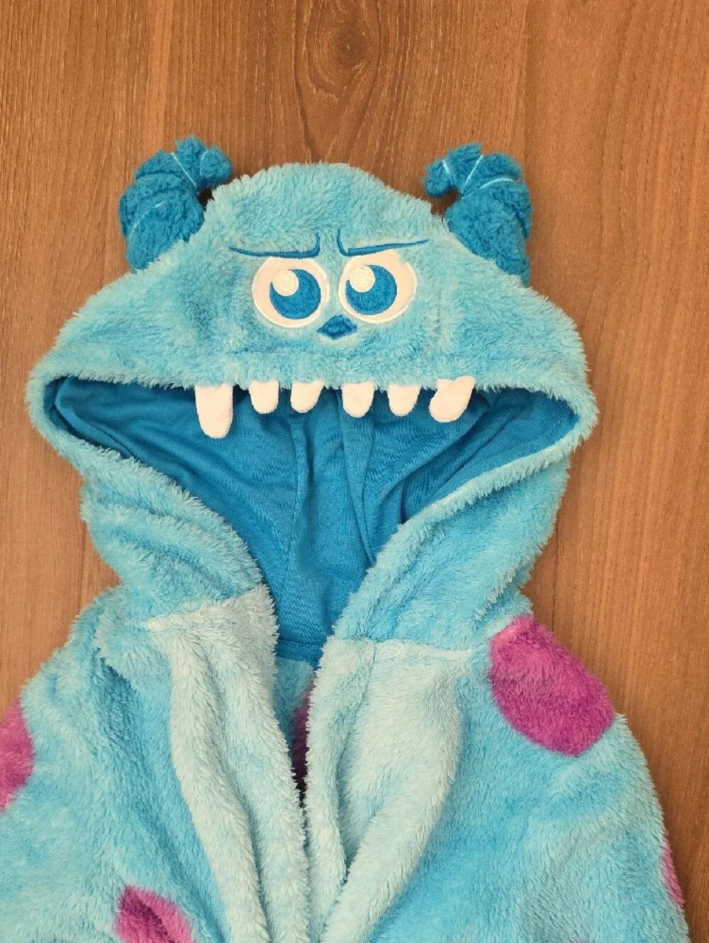 Disney Monsters Inc SULLY Plush Blue Hooded Kids Robe w Purple Spots. Size 7/8